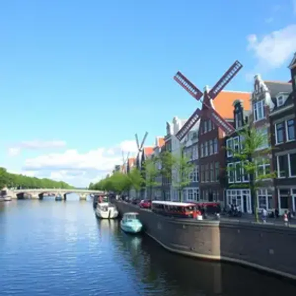 Conheça a Holanda! Passagens aéreas para Amsterdã por 62 mil milhas o trecho